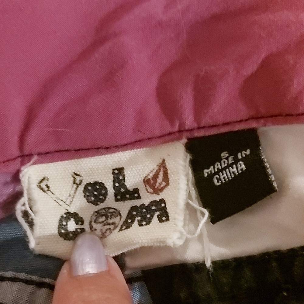 Color Block Shorts - Picture 2 of 3